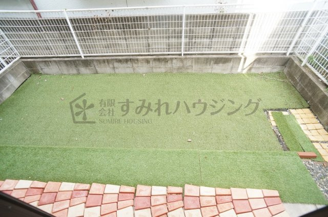 ドミール荻野の庭