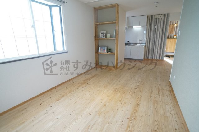 ドミール荻野の居間・リビング