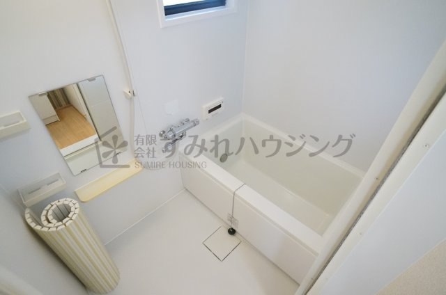 ドミール荻野の浴室