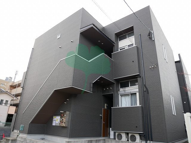 クレオ箱崎6番館のエントランス