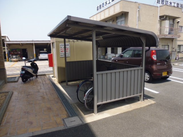 フレブラースのその他共用部分|駐輪場