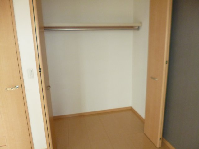 フレブラースの収納