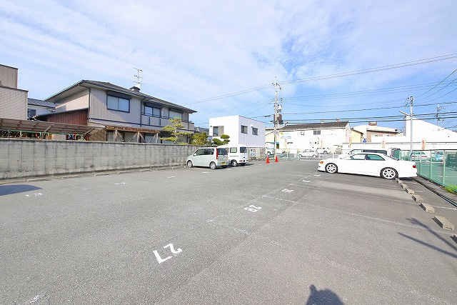 池田モータープールの外観