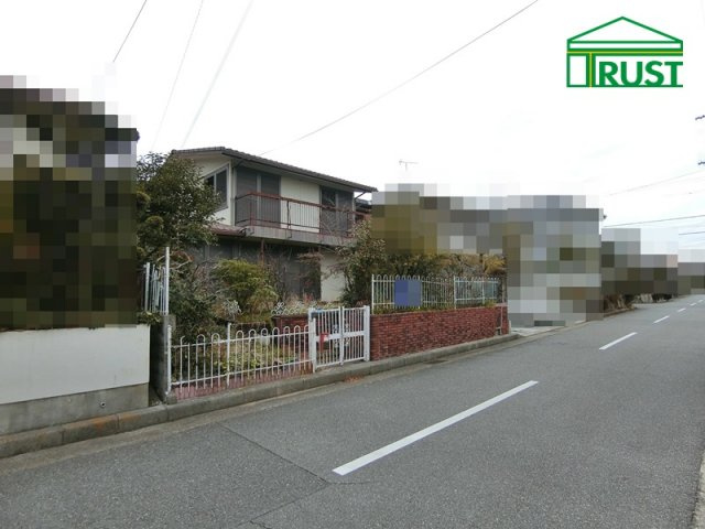 神戸市垂水区神陵台９丁目土地の前面道路含む現地写真