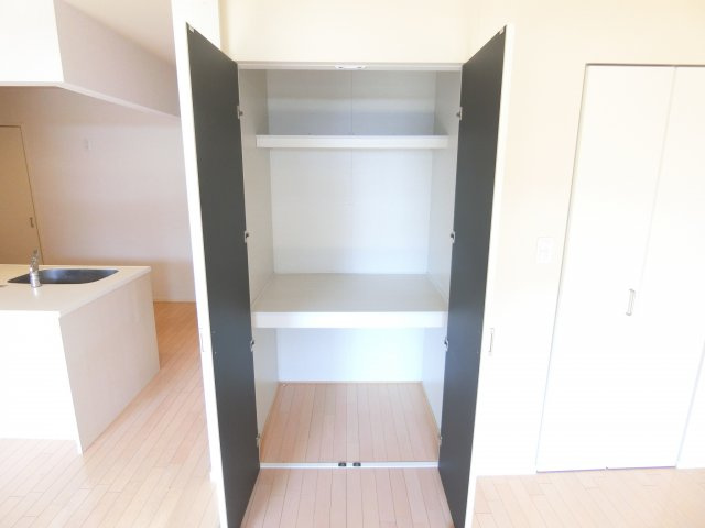 トゥールブランシュM&MⅡの収納