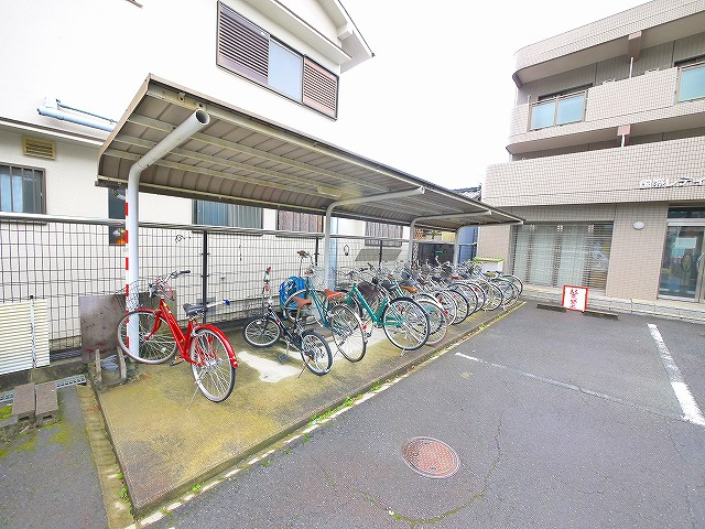 国際レディースマンションのその他共用部分|駐輪場です