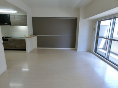 【居間・リビング】 | エスヴェール北梅田