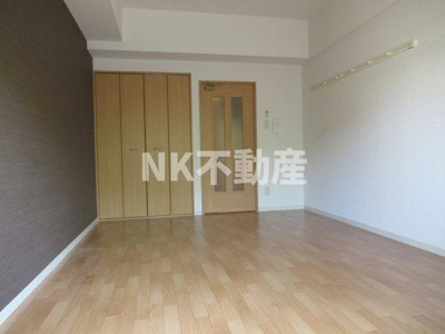 【居間・リビング】 | アーバンリブ（吉田賃貸） | 広いお部屋です