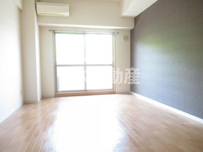 【寝室】 | アーバンリブ（吉田賃貸） | 広いお部屋です