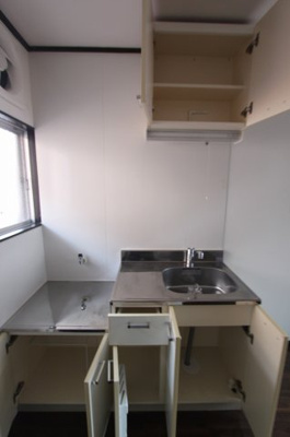 【キッチン】 | ハイネスB棟 | 収納