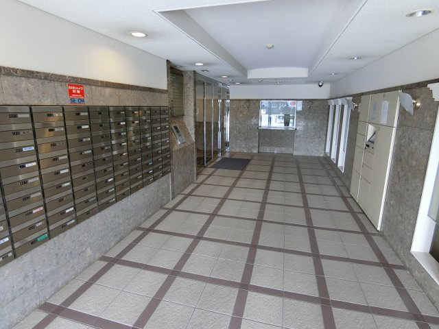ライオンズマンション西神戸のエントランス