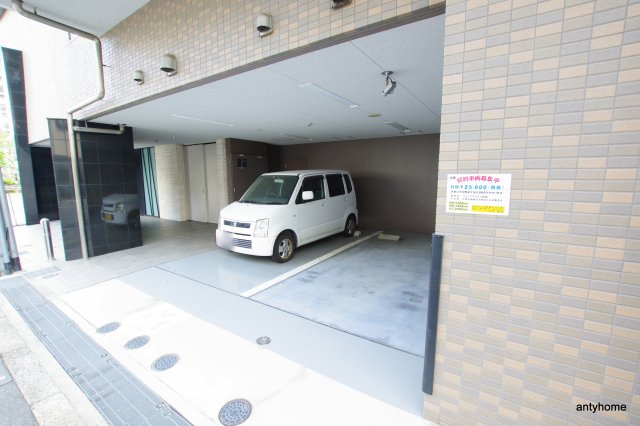 ラナップスクエア福島　仲介手数料無料の駐車場