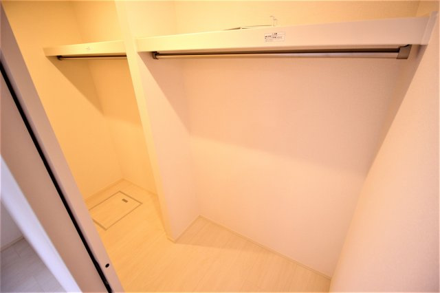 【収納】 | アーバンウッド | ウォークインクローゼット