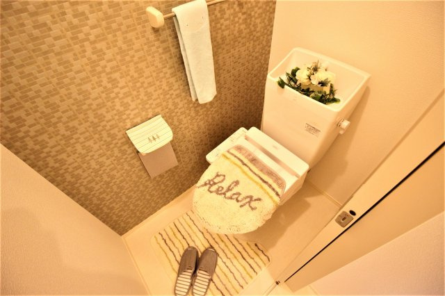 【トイレ】 | アーバンウッド | 温水洗浄便座