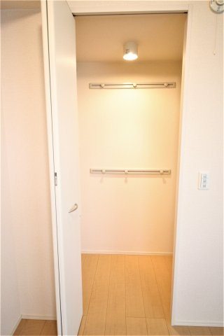 【収納】 | ガアデンホームズ曙 | ★ウォークインクローゼット！荷物が多い方でも安心★