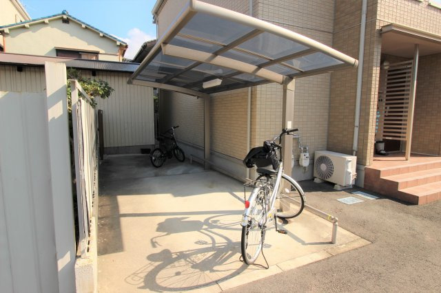 【その他共用部分】 | ガアデンホームズ曙 | ★屋根付き駐輪場★
