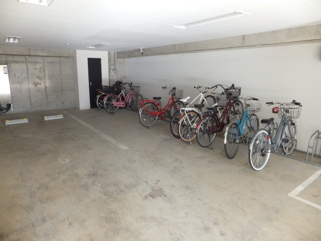 マリアージュ市川のその他共用部分|駐輪場
