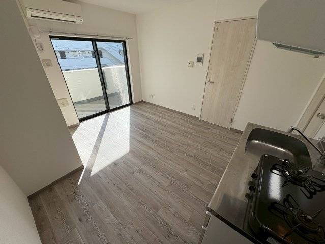 マリアージュ市川の居間・リビング