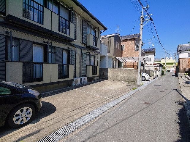 三条大路Sマンションの駐車場|駐車場があります