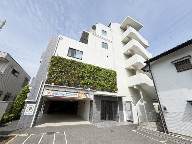 マリアージュ市川の外観