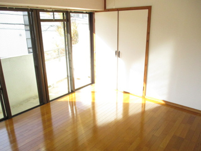 【洋室】 | カーザビアンカ