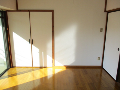 【洋室】 | カーザビアンカ