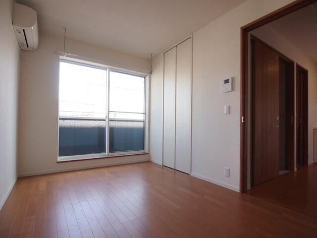 ESPACIO 634の洋室