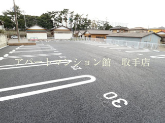 【駐車場】