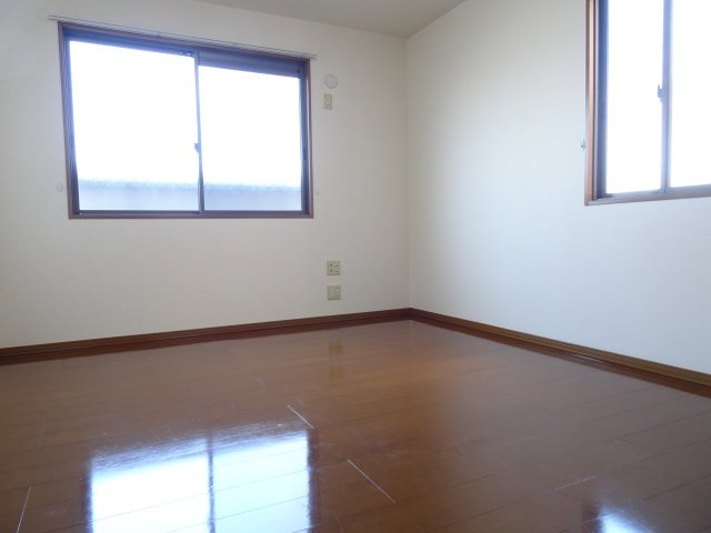 セジュール直江Aの洋室