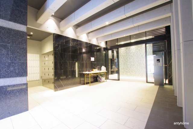 S-RESIDENCE江坂Eminence　仲介手数料無料のロビー