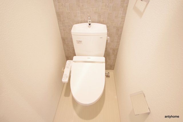 S-RESIDENCE江坂Eminence　仲介手数料無料のトイレ