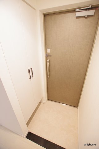S-RESIDENCE江坂Eminence　仲介手数料無料の玄関