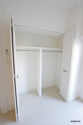 S-RESIDENCE江坂Eminence　仲介手数料無料の収納