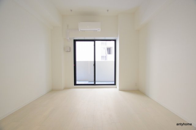 S-RESIDENCE江坂Eminence　仲介手数料無料の洋室