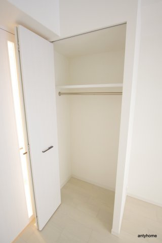 S-RESIDENCE江坂Eminence　仲介手数料無料の収納