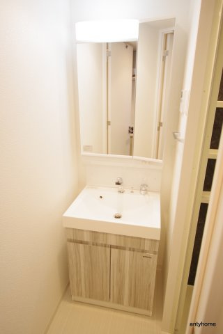 S-RESIDENCE江坂Eminence　仲介手数料無料の洗面所