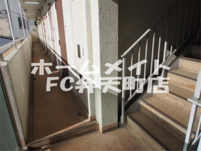 【ロビー】 | ラパンジール九条 | ロビーです