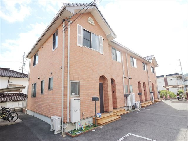 アーバンシャレー弐番館