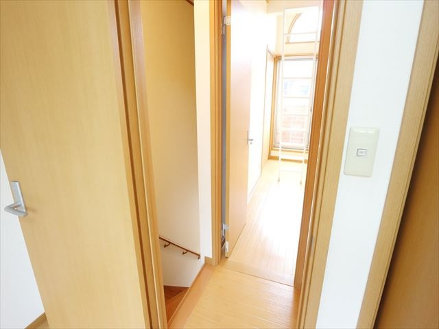 アーバンシャレー弐番館のその他