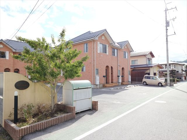 アーバンシャレー弐番館の外観