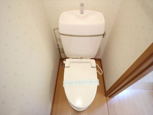 アーバンシャレー弐番館のトイレ