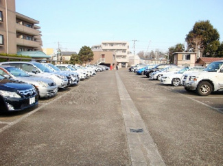 【駐車場】