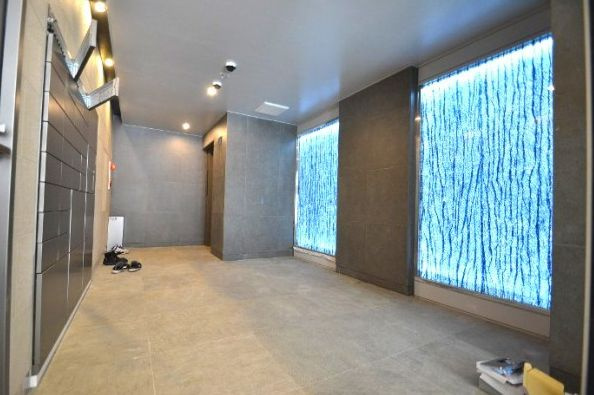 カーサスプレンディッド新宿御苑のロビー|カーサスプレンディット新宿御苑