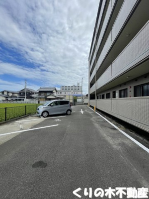 【駐車場】 | ヴィラクラマス | 駐車場があります