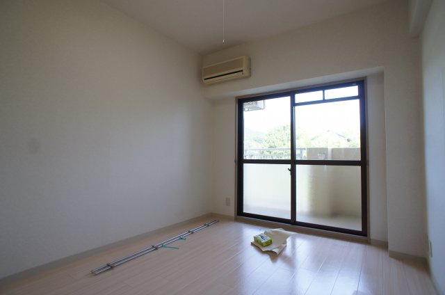 【居間・リビング】 | クレール加茂 | ゆったり過ごせるリビングです