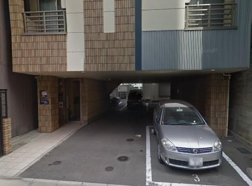 イルグラッツィア東公園２の駐車場