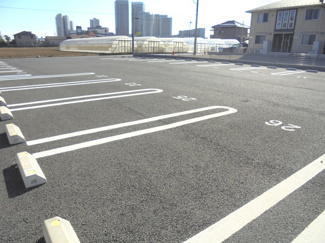 【駐車場】 | ※実際の区画とは異なります