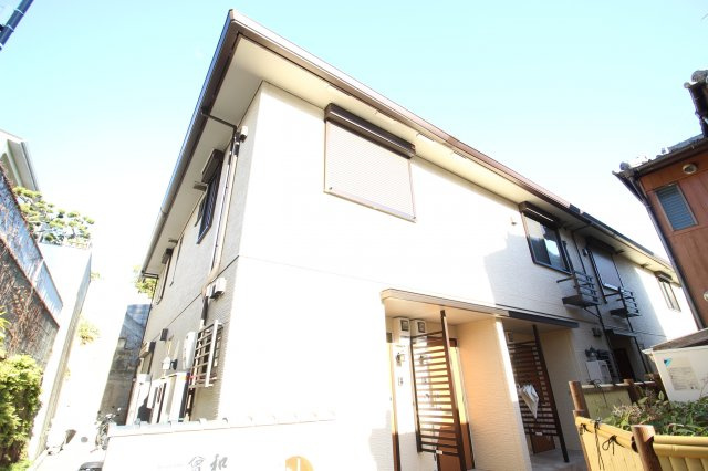 D-room曾和の外観