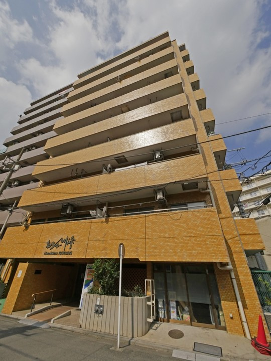 モンシャトー川崎　(川崎区本町2丁目）の外観|外観です　モンシャトー川崎　京浜急行線「京急川崎」駅徒歩7分　昭和61年築　2LDK　内装リフォーム履歴有　オートロック