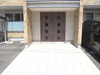 【エントランス】 | ローレル千里山西 | オシャレなエントランス★